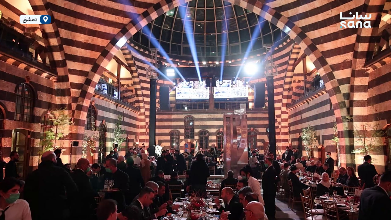 The courtyard hall at night